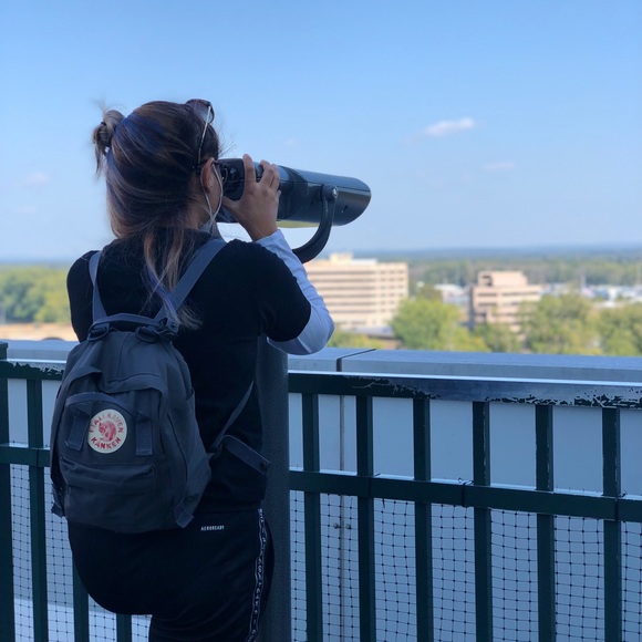 Meet your Posher, Diane - Picture 1 of 1